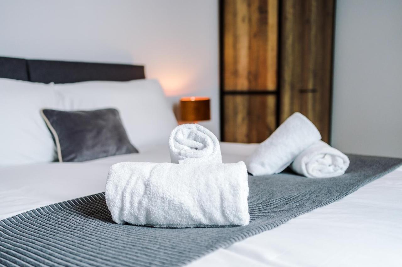 Hilltop Serviced Apartments - Deansgate Manchester Exteriör bild